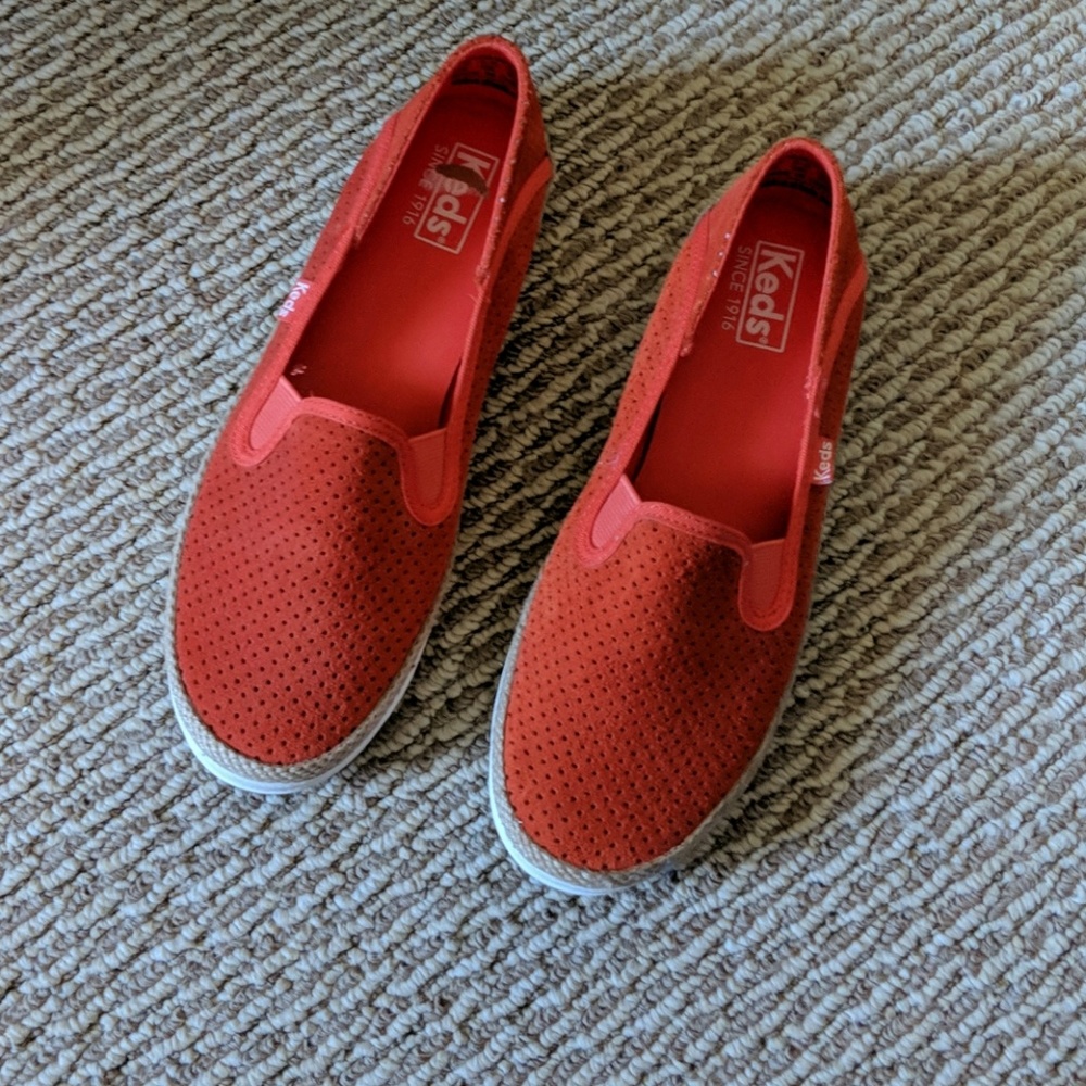 Slip on shoe